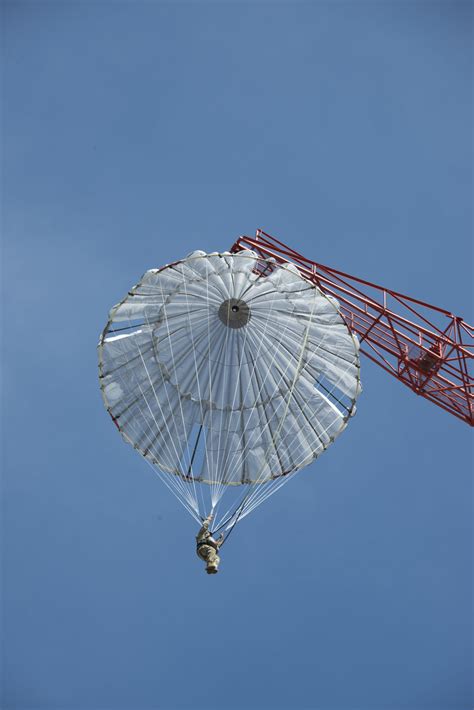 Army Airborne School Replaces J 1 Training Parachute After Testing