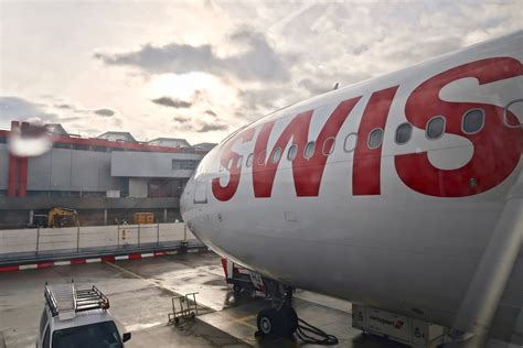 Review Swiss A330 Business Class Lhr The Points Guy